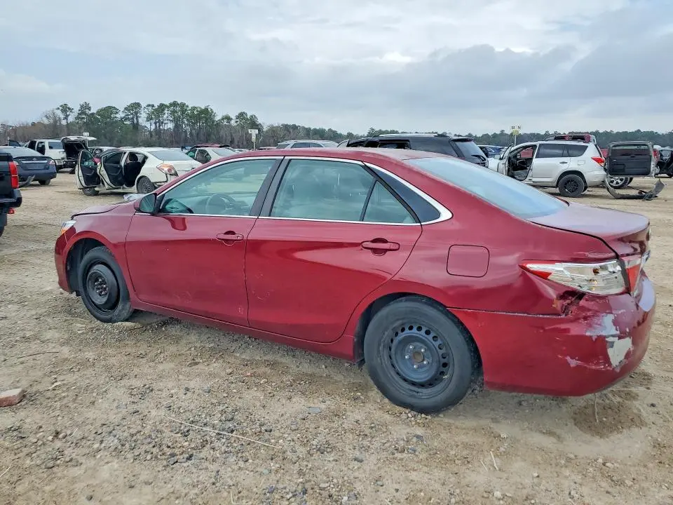 2015 TOYOTA CAMRY LE  