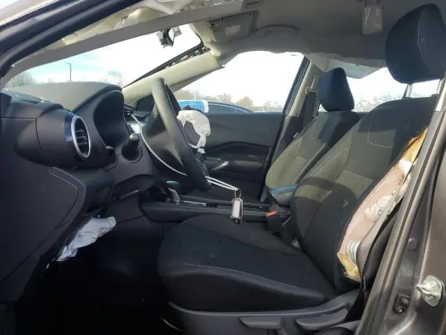 2024 NISSAN KICKS SV  