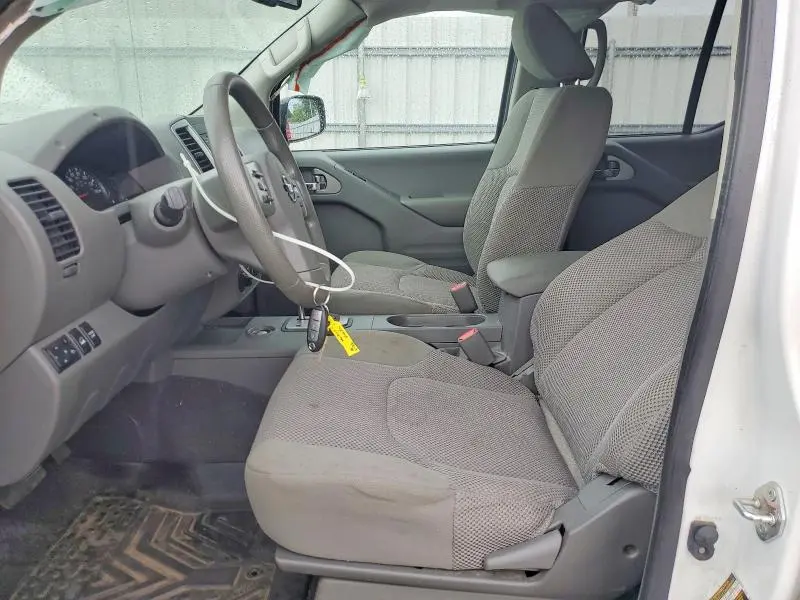 2021 NISSAN FRONTIER SV  