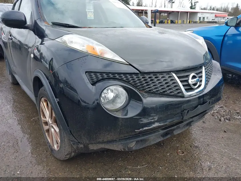 2013 NISSAN JUKE SL