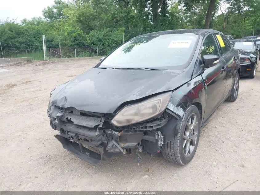 2013 FORD FOCUS SE