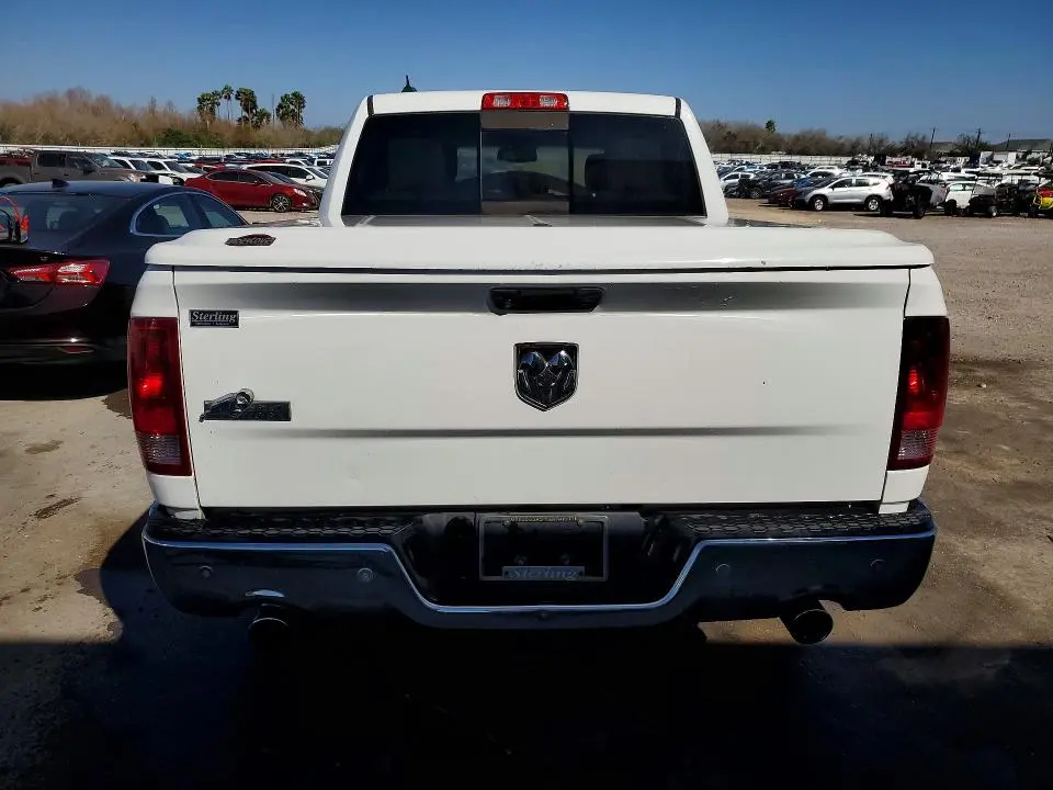 2014 RAM 1500 SLT  