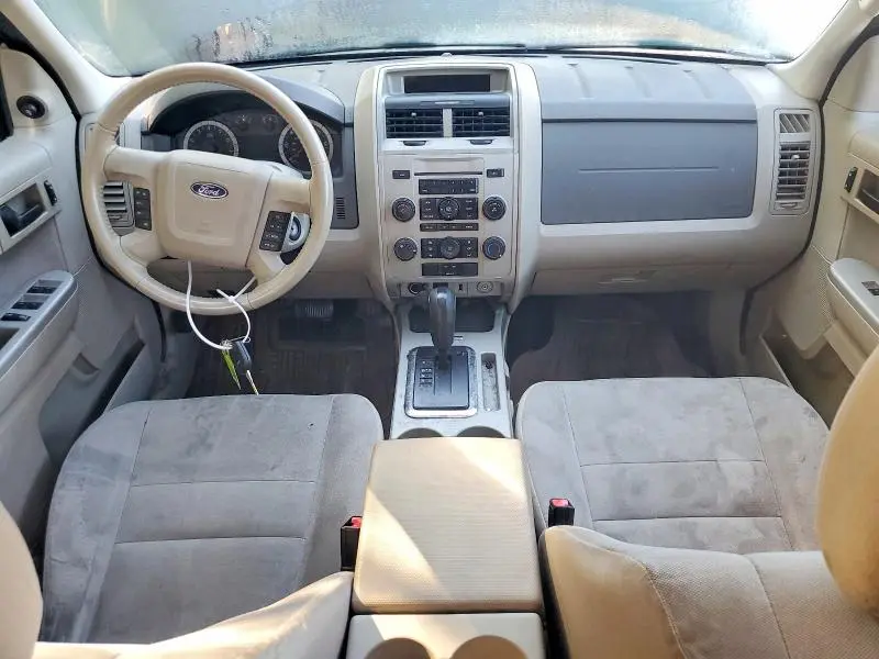 2011 FORD ESCAPE XLT  