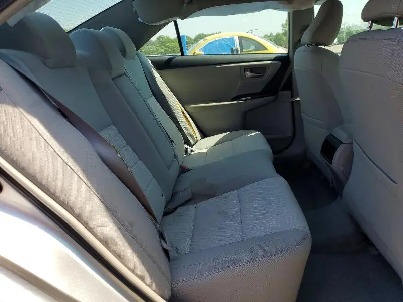 2015 TOYOTA CAMRY DELUXE  