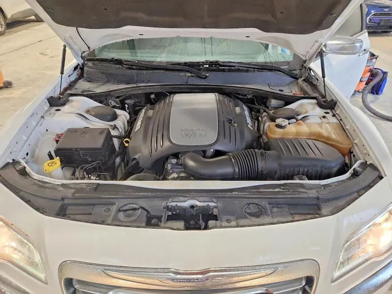 2011 CHRYSLER 300C   