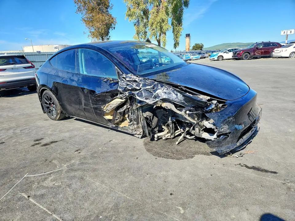 2022 TESLA Y   