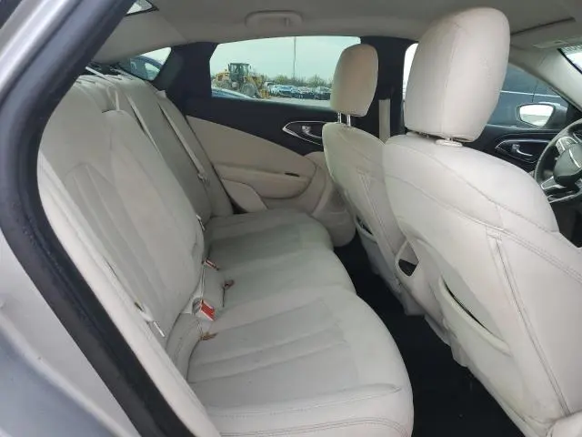 2016 CHRYSLER 200 LIMITED  