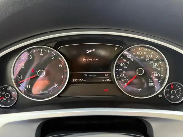 2016 VOLKSWAGEN TOUAREG SPORT  