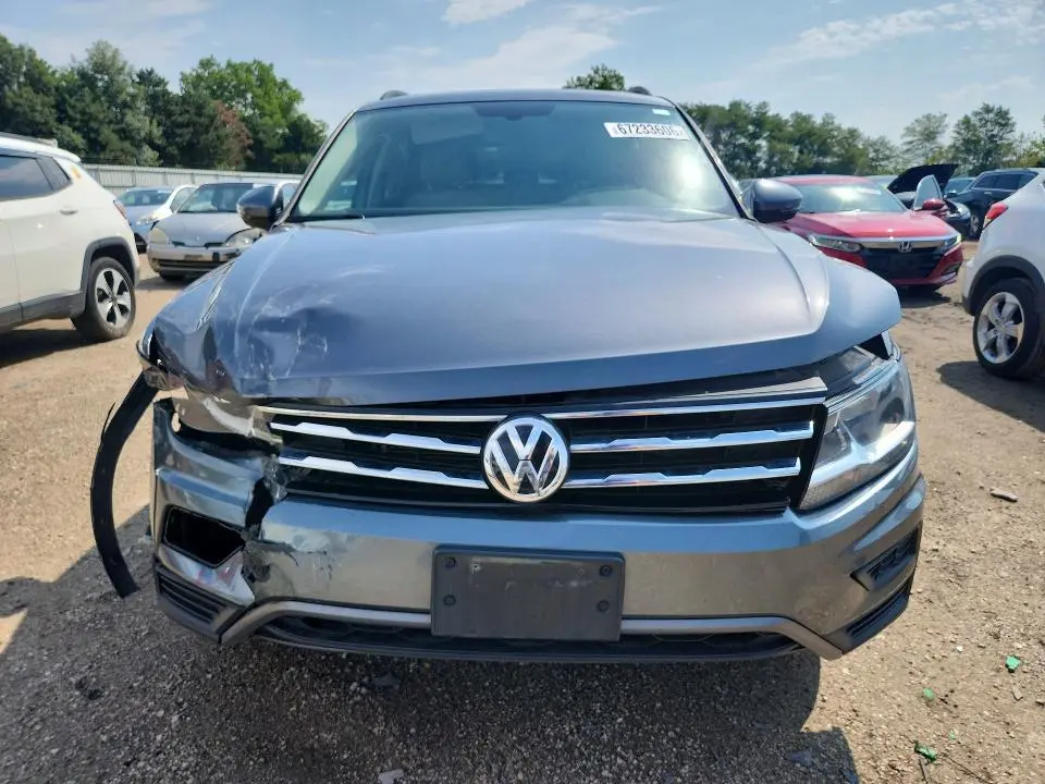 2020 VOLKSWAGEN TIGUAN SE  