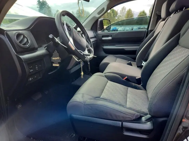 2018 TOYOTA TUNDRA SR5  