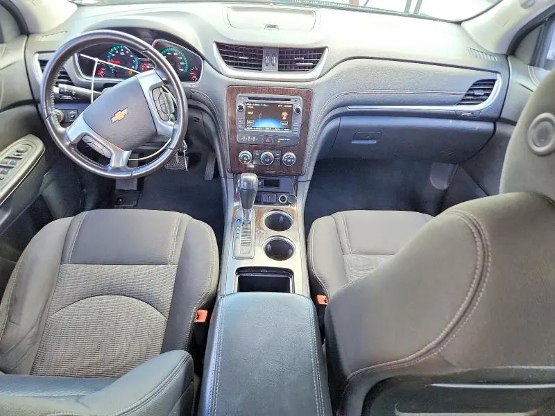 2015 CHEVROLET TRAVERSE LT  
