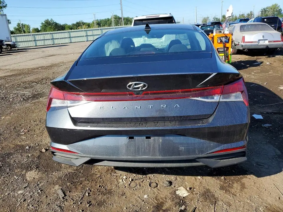 2022 HYUNDAI ELANTRA SEL  