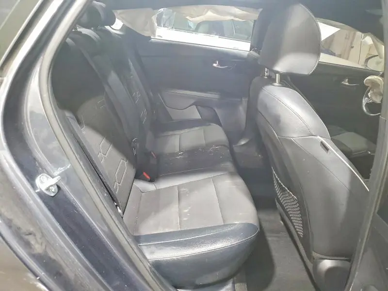 2021 KIA FORTE GT LINE  