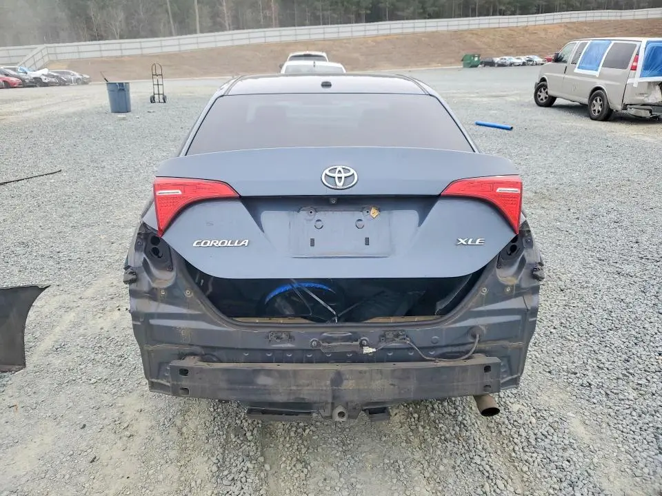 2017 TOYOTA COROLLA XLE  