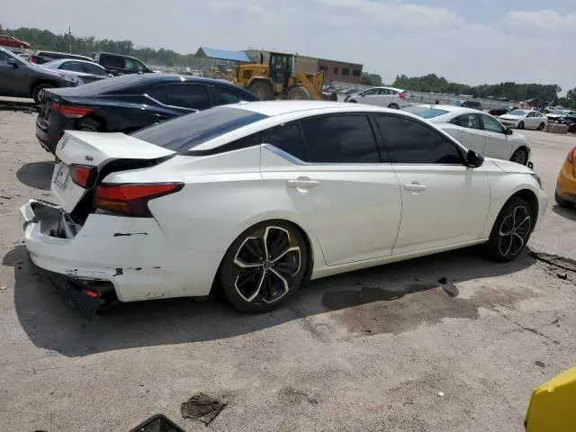 2024 NISSAN ALTIMA SR  