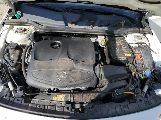 2015 MERCEDES-BENZ GLA 250  
