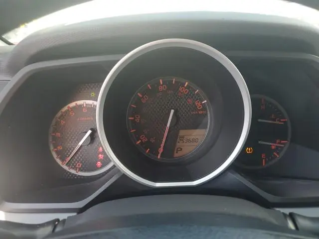 2011 TOYOTA 4RUNNER SR5  