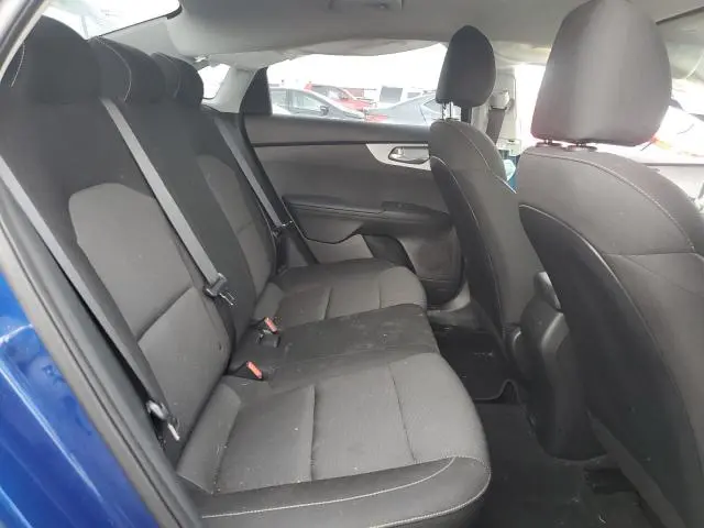 2024 KIA FORTE LX  