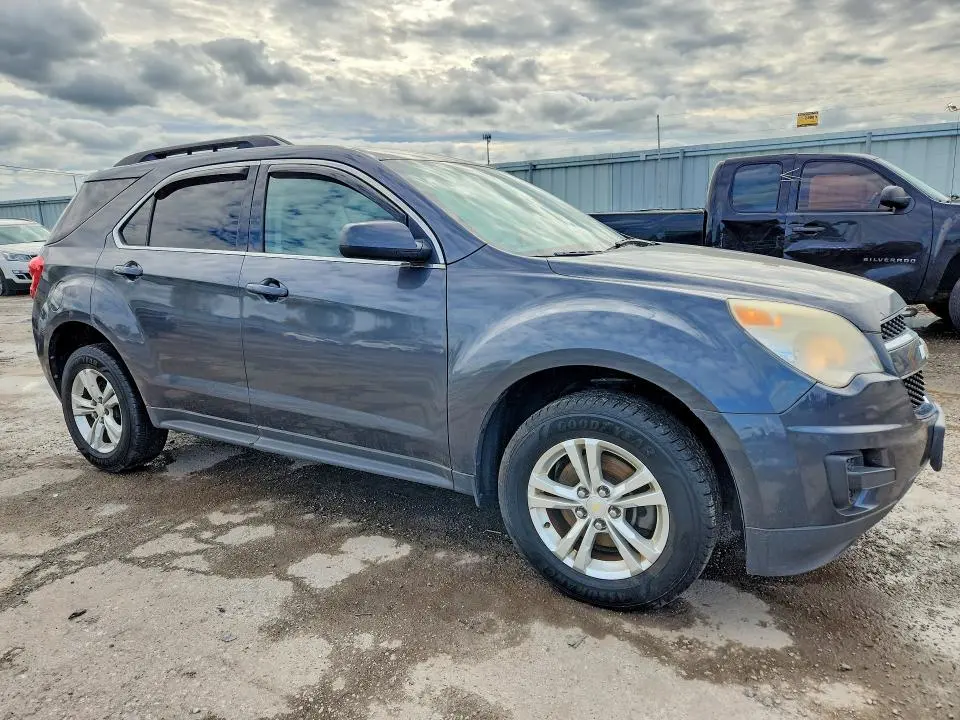 2010 CHEVROLET EQUINOX LT  