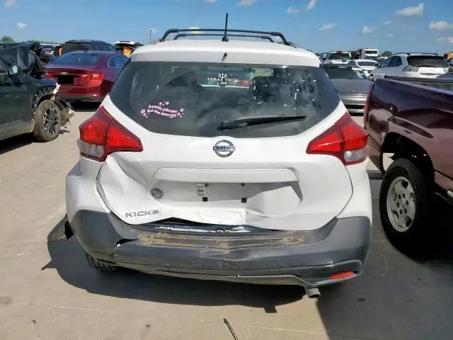 2018 NISSAN KICKS S  