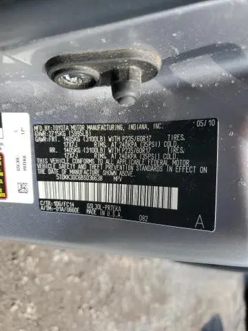 2011 TOYOTA SIENNA LE  