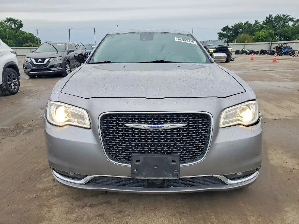 2018 CHRYSLER 300 LIMITED  