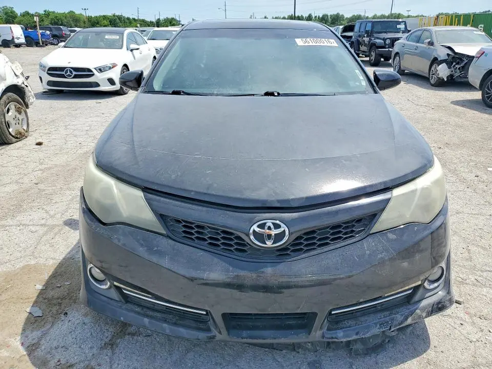 2013 TOYOTA CAMRY SE  