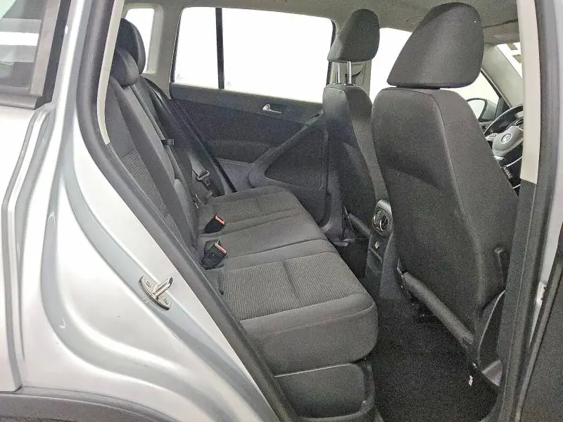 2014 VOLKSWAGEN TIGUAN S  