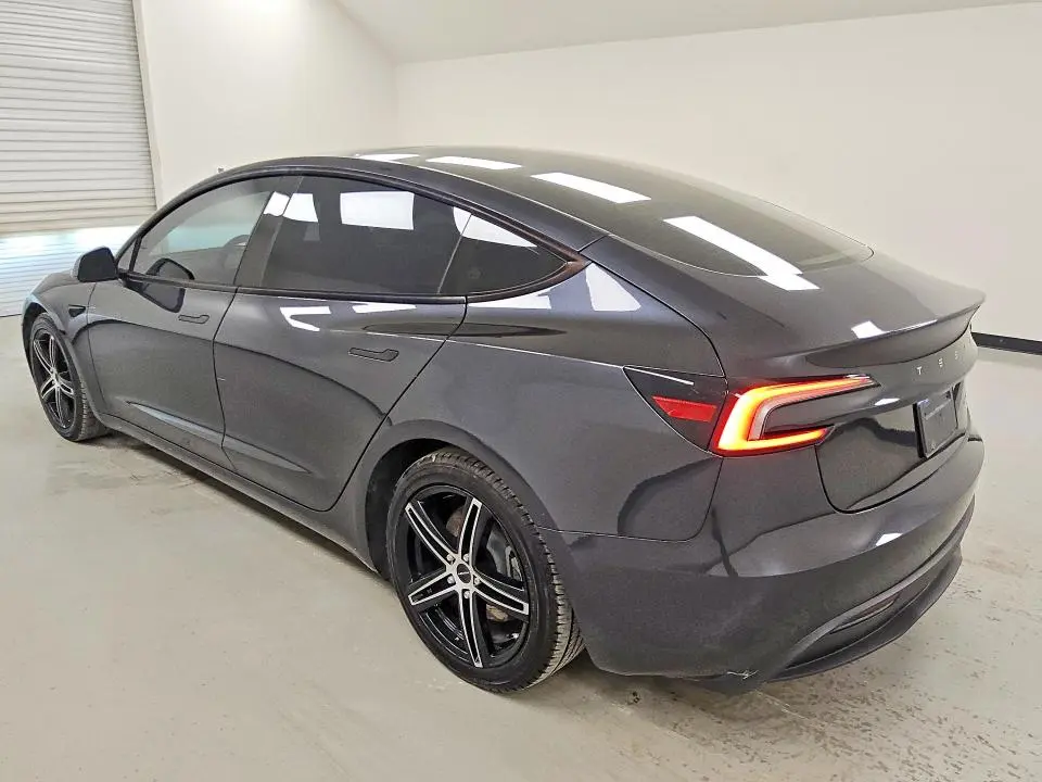 2024 TESLA MODEL 3   