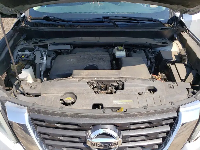 2017 NISSAN PATHFINDER SV  