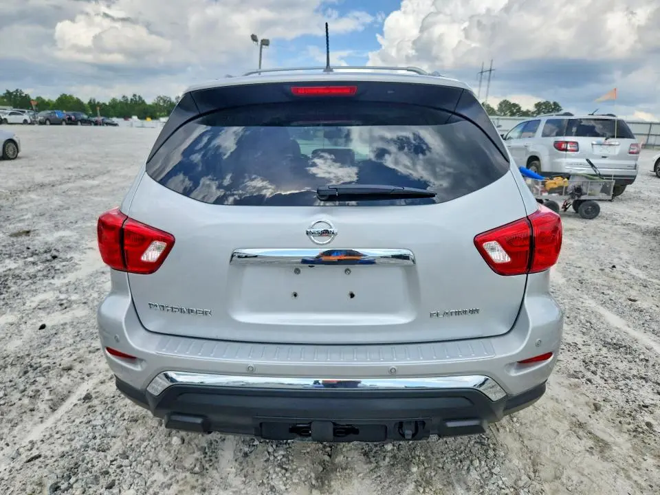 2018 NISSAN PATHFINDER PLATINUM  