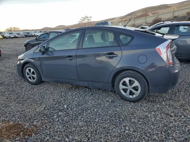 2015 TOYOTA PRIUS   