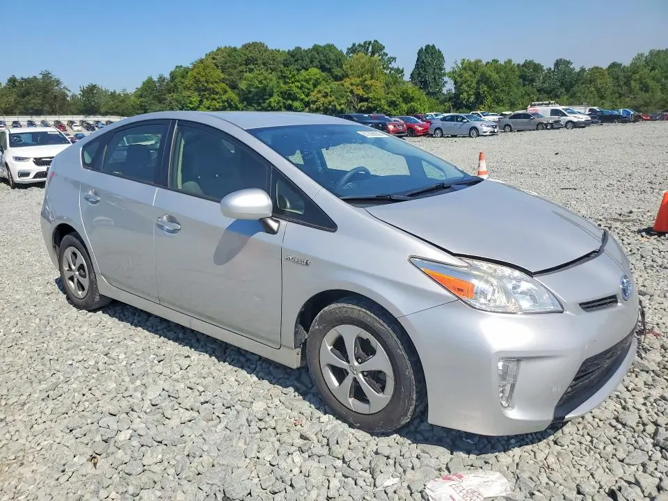 2015 TOYOTA PRIUS TWO  