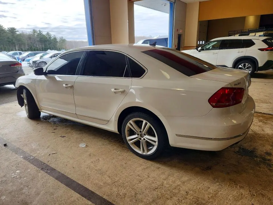 2013 VOLKSWAGEN PASSAT SEL  