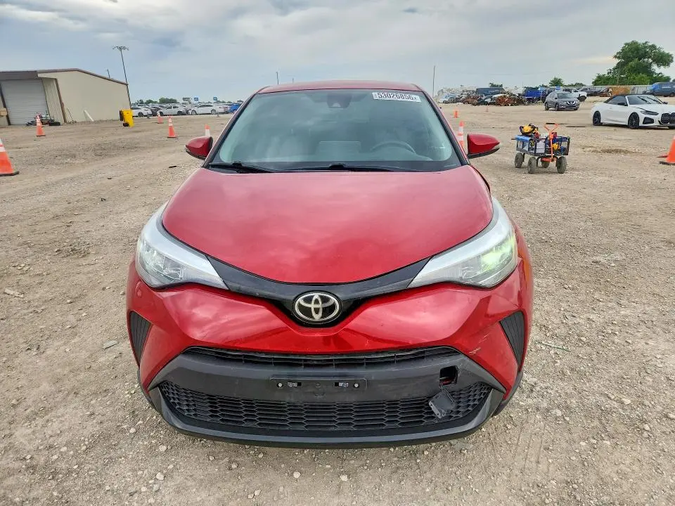 2020 TOYOTA C-HR LE  