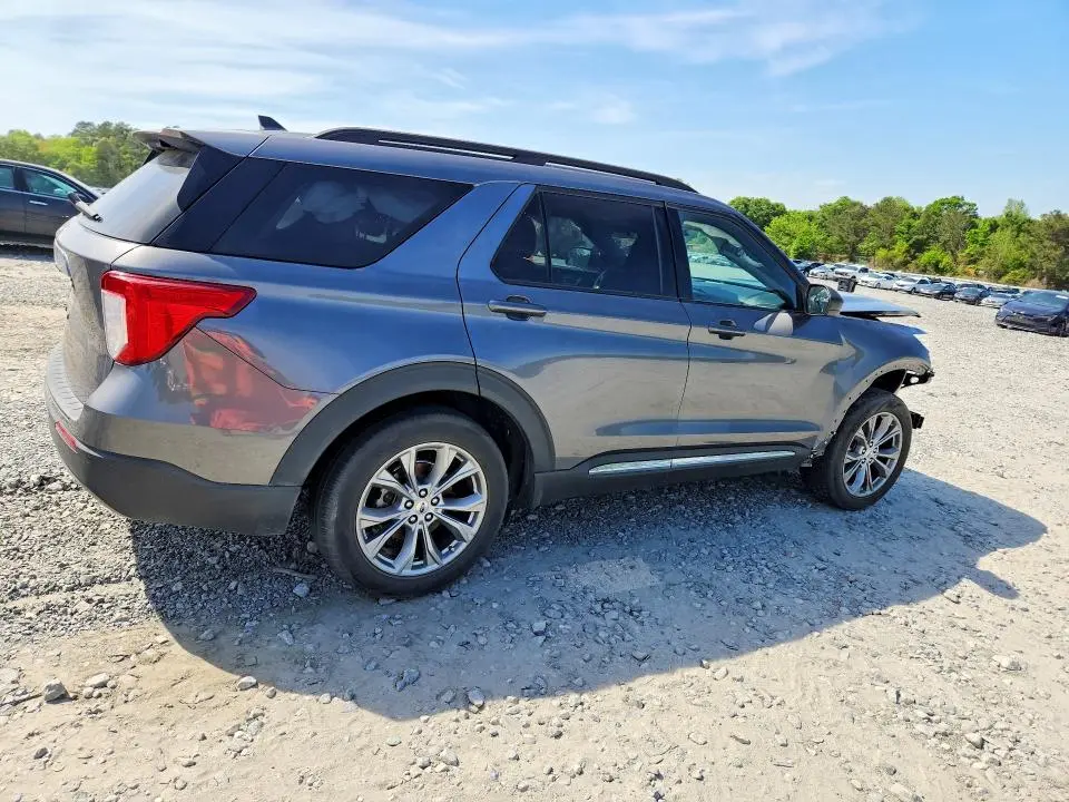 2022 FORD EXPLORER XLT  