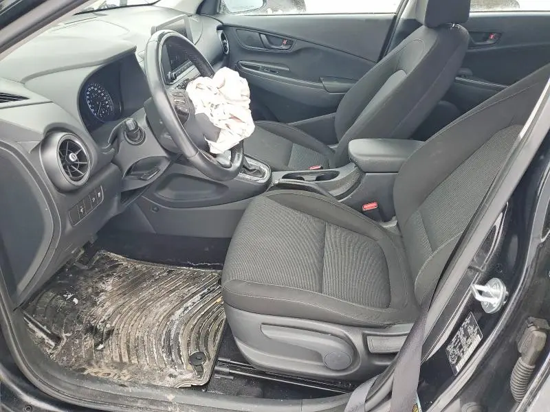 2023 HYUNDAI KONA SE  