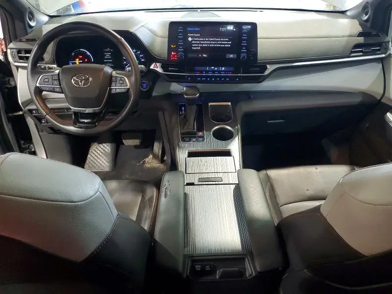 2023 TOYOTA SIENNA XSE 7-PASSENGER  