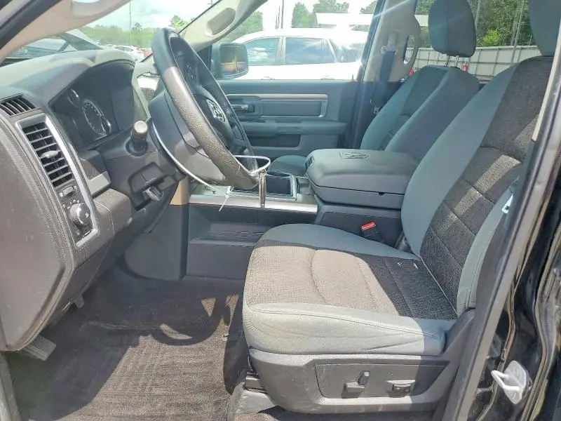 2014 RAM 1500 SLT  