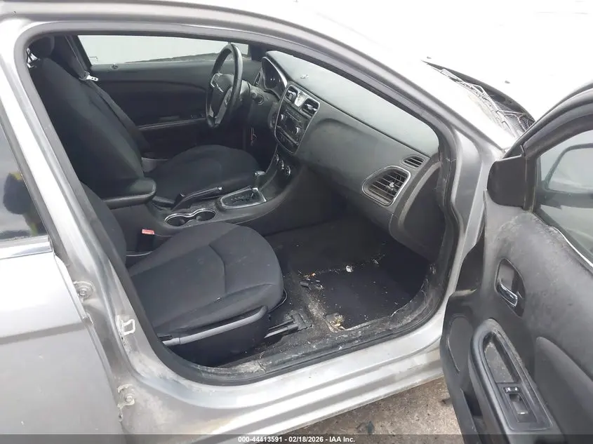 2014 CHRYSLER 200 TOURING