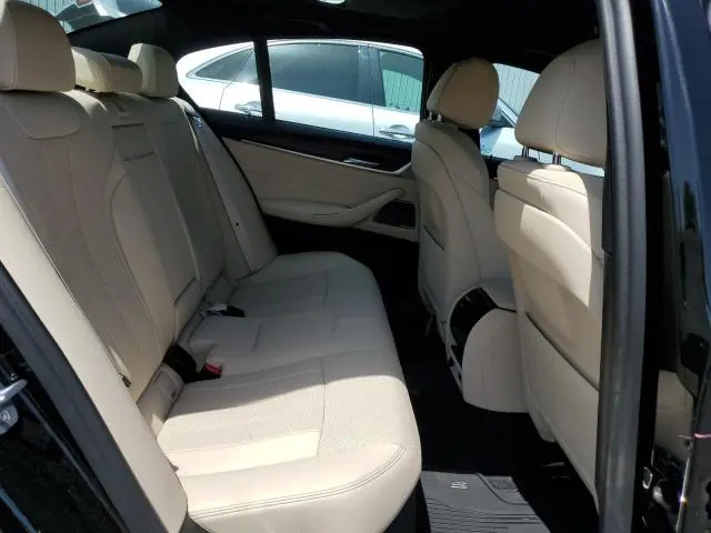 2022 BMW 530 XI  