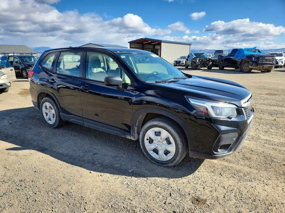 2021 SUBARU FORESTER   