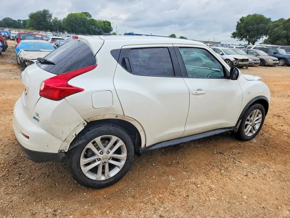 2013 NISSAN JUKE S  