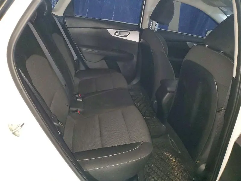 2024 KIA FORTE LX  