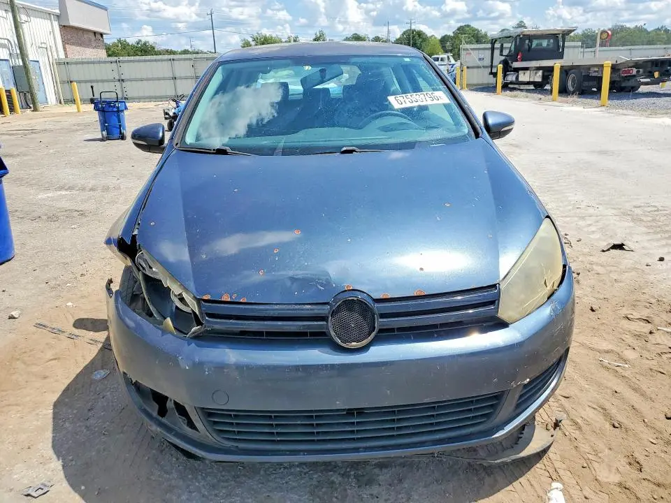 2010 VOLKSWAGEN GOLF   