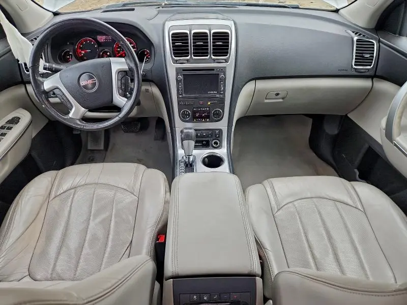 2010 GMC ACADIA SLT-2  