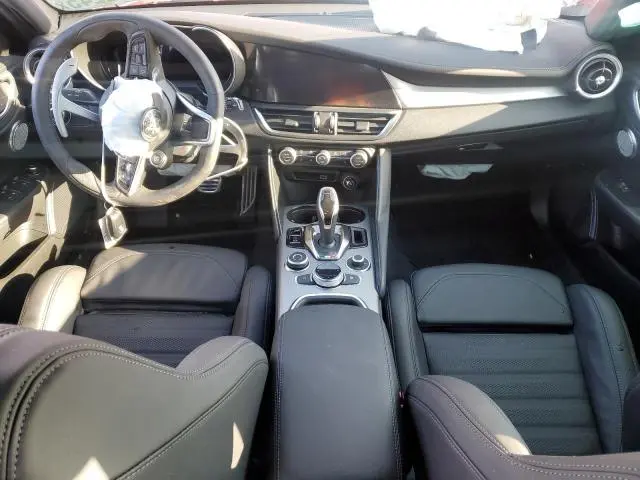 2024 ALFA ROMEO GIULIA TI  