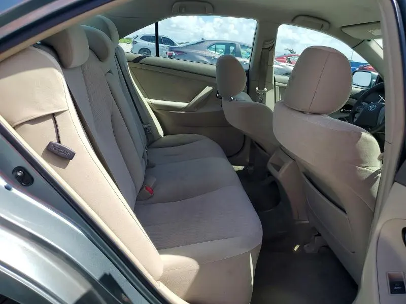 2011 TOYOTA CAMRY LE  