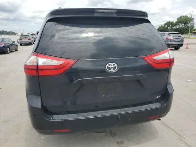 2017 TOYOTA SIENNA LE  