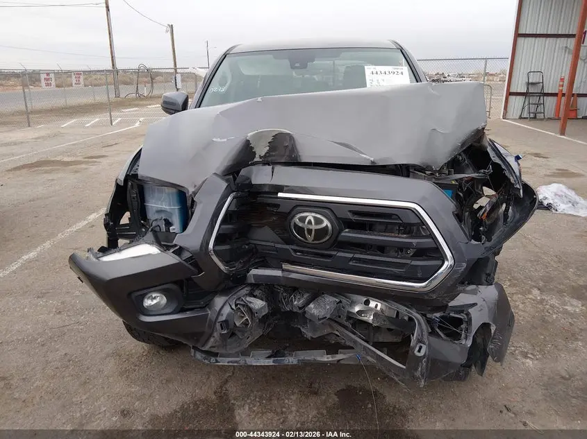 2019 TOYOTA TACOMA SR5 V6